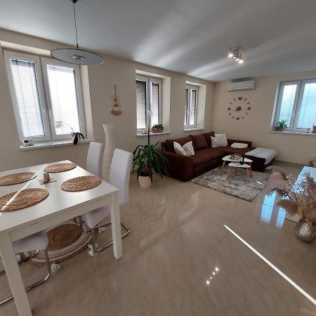 Frastak Apartment Hlohovec Ngoại thất bức ảnh