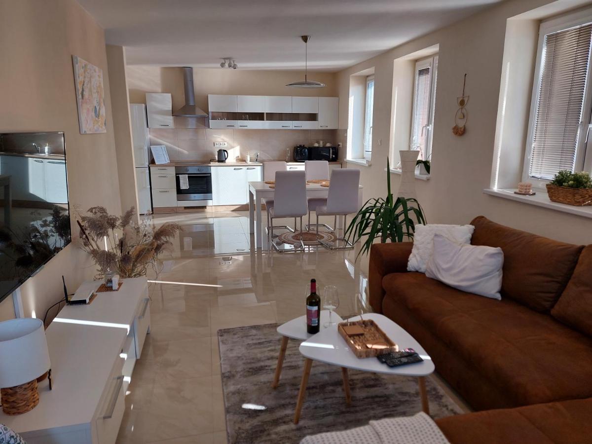 Frastak Apartment Hlohovec Ngoại thất bức ảnh