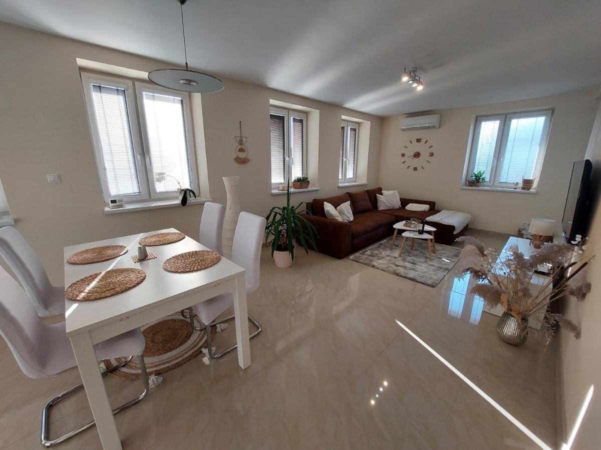 Frastak Apartment Hlohovec Ngoại thất bức ảnh